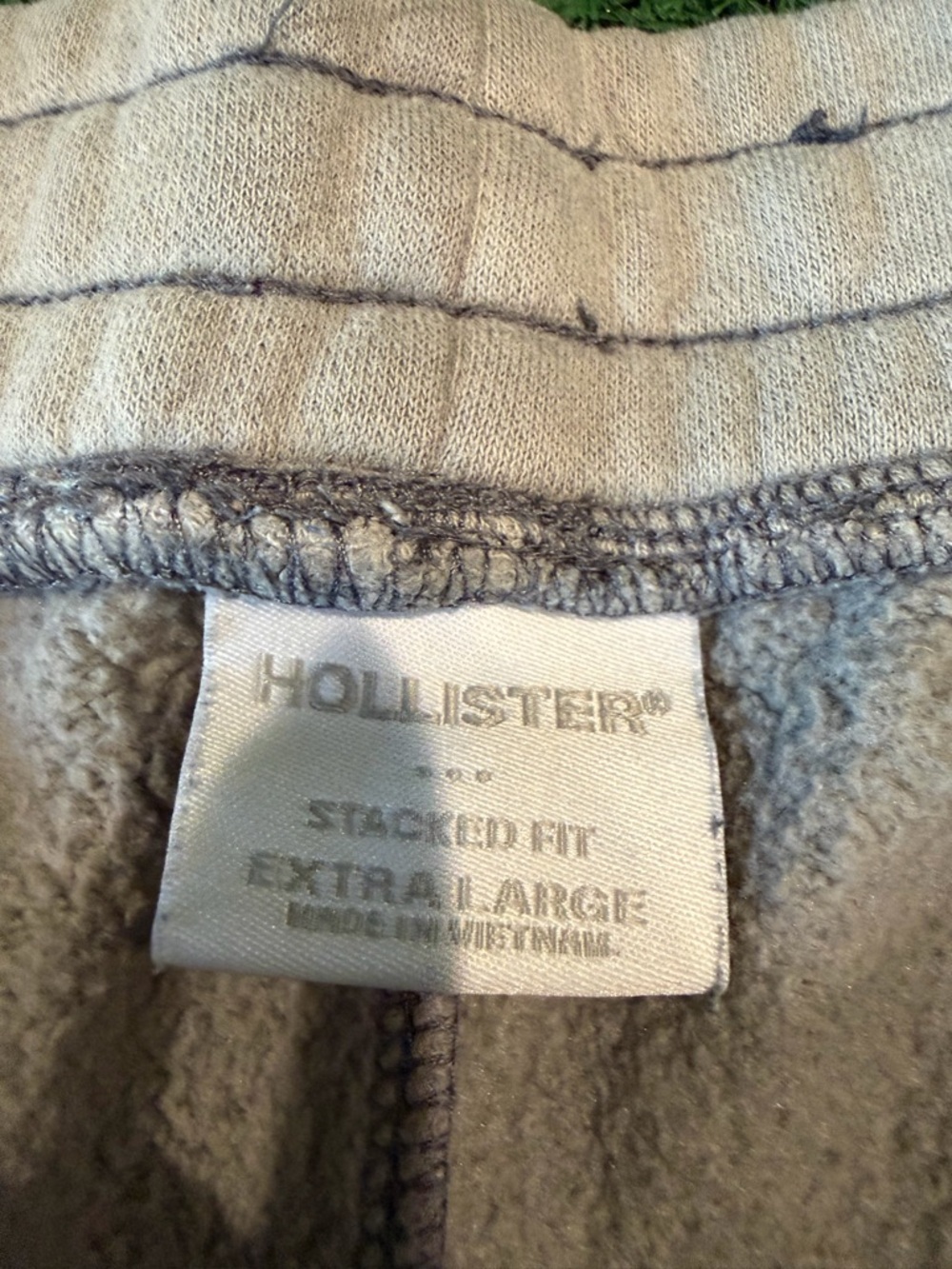 Hollister Gray Fleece-Lined Sweatpants - Picture 2 of 4